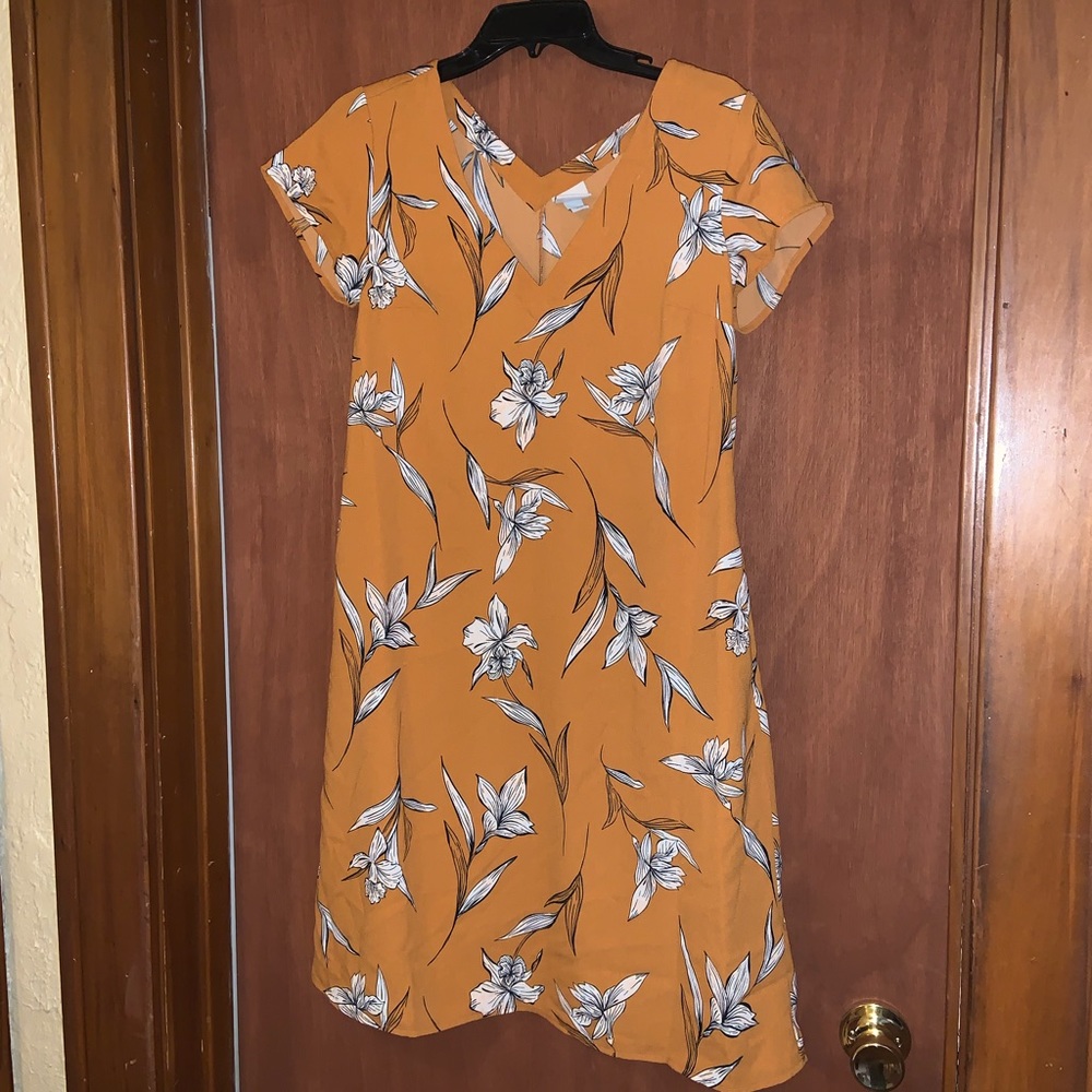 Mustard dress, never worn. No tags.
